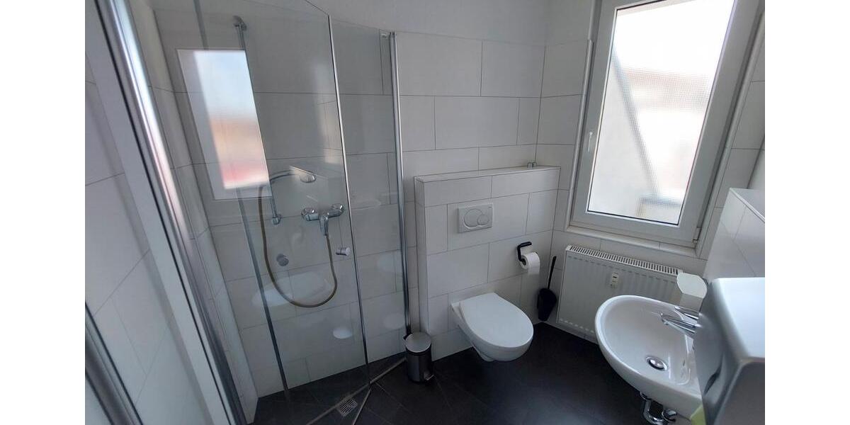 Etagenwohnung Pirmasens - 7 Zimmer, 200 m&sup2;, 1.600&euro; | Angebot:26534981