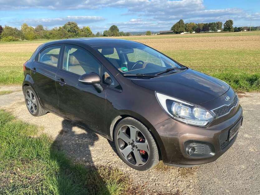 Kia Rio 88.454 km 6.999 € Wiesbaden 65203