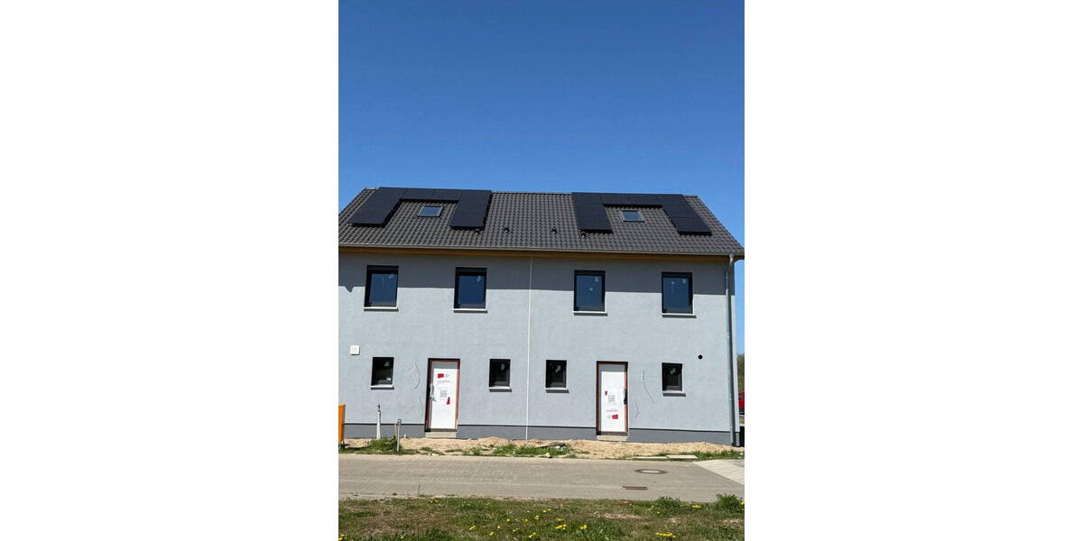 Doppelhaushälfte Ludwigsfelde - 5 Zimmer, 144 m&sup2;, 2.479&euro; | Angebot:26326881