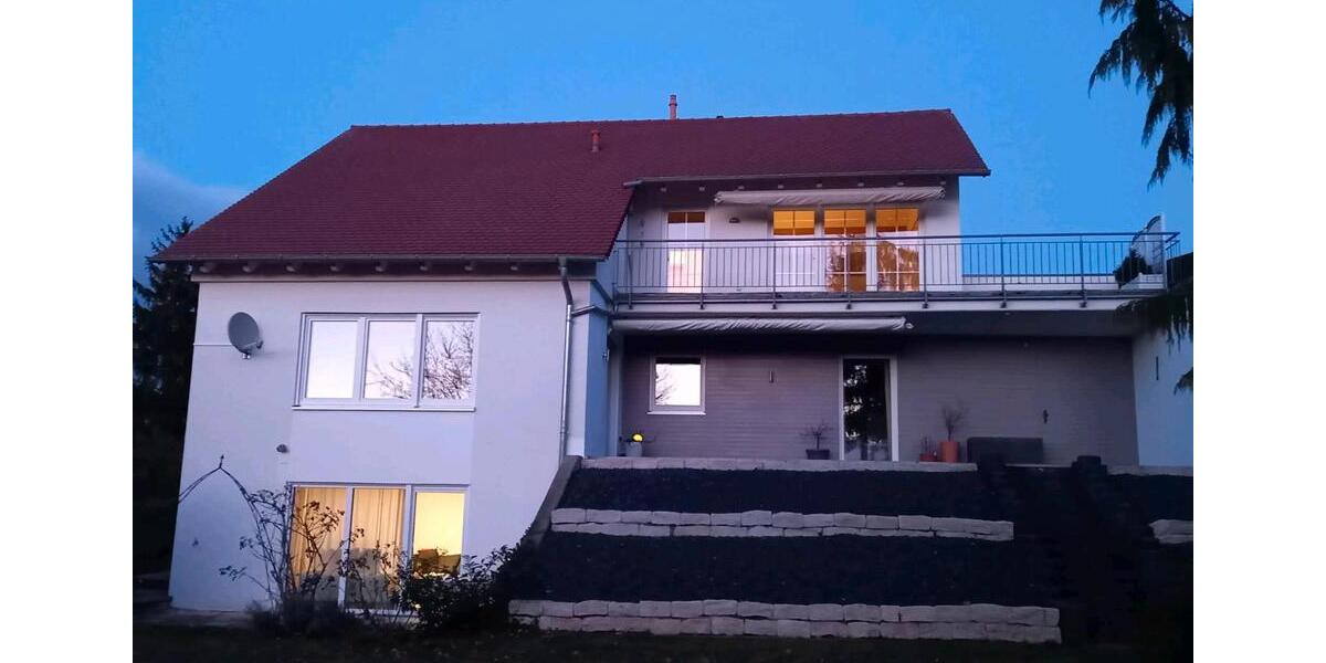 Dachgeschoßwohnung Nördlingen - 3 Zimmer, 90 m&sup2;, 980&euro; | Angebot:26297646