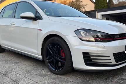 VW Golf 128.200 km 14.850 &euro; Würzburg 97072