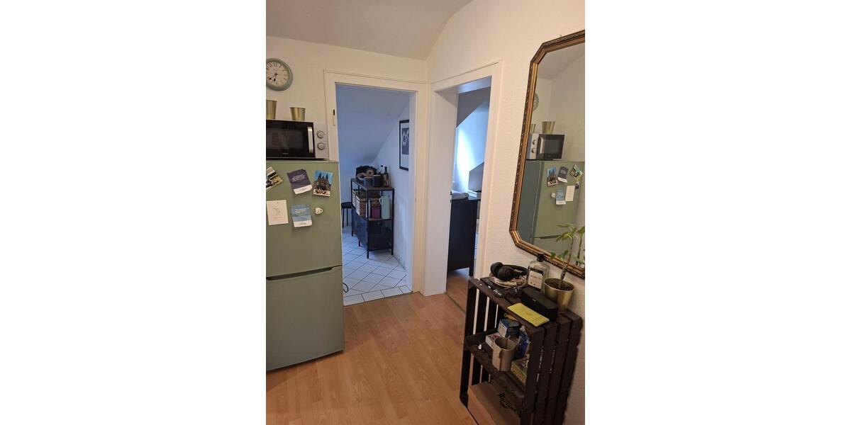 Dachgeschoßwohnung Essen Stadtbezirk III - 2 Zimmer, 43 m&sup2;, 470&euro; | Angebot:26656171