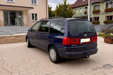 VW Sharan 246.668 km 1.980 € Gruibingen 73344