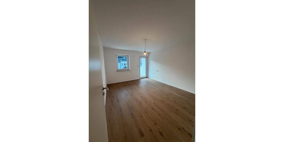 Reihenhaus Stuttgart Stuttgart-West - 8 Zimmer, 197 m&sup2;, 3.100&euro; | Angebot:24574194