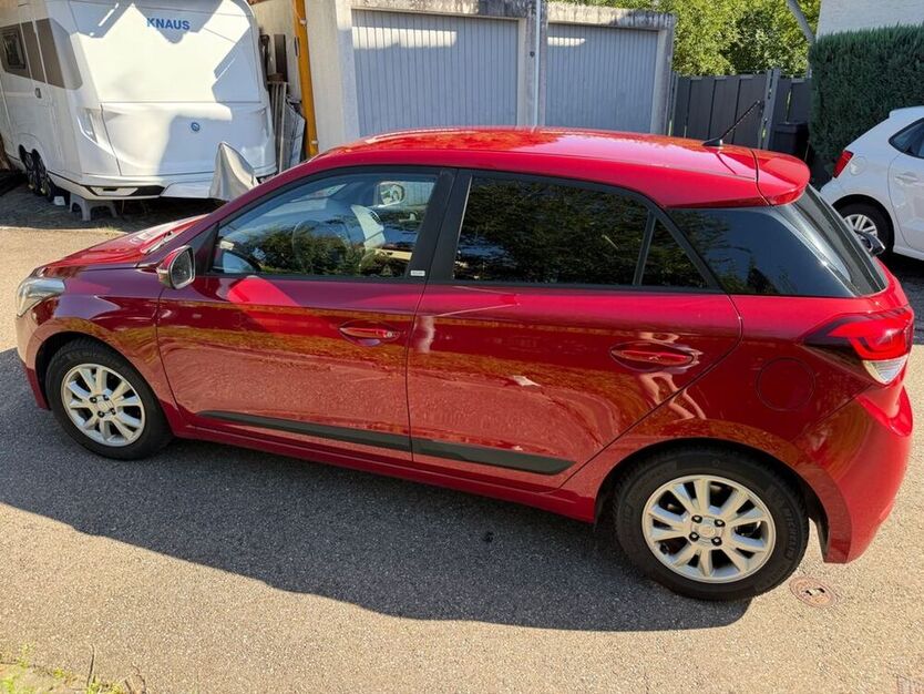 i20