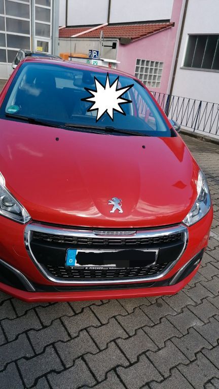 Peugeot 208 140.000 km 7.800 € Baltmannsweiler 73666