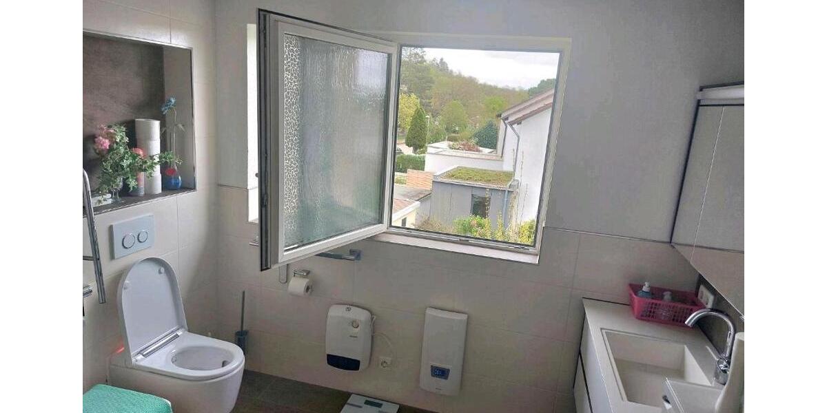 Etagenwohnung Vaihingen an der Enz - 4 Zimmer, 95 m&sup2;, 1.100&euro; | Angebot:26531645