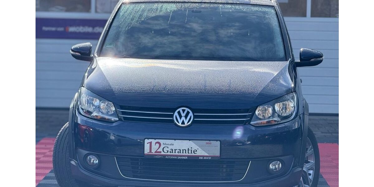 VW Touran 216.435 km 7.999 &euro; VÖHRINGEN (LANDKREIS ROTTWEIL BEI STUTTGART) 72189