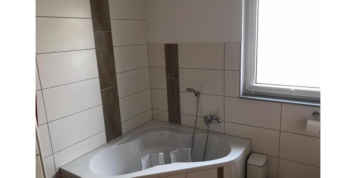 Erdgeschoßwohnung Kolitzheim - 2 Zimmer, 70 m&sup2;, 600&euro; | Angebot:26314018