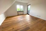 Helle 2-Zimmer Dachgeschosswohnung mit Balkon in OberferriedenBu zimmer