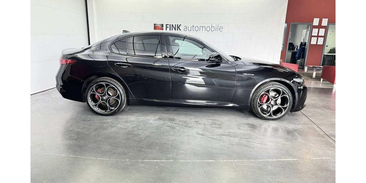 Alfa Romeo Giulia 2.0 Turbo Veloce Q4 1.Hand Carplay Xenon 26.400 km 32.220 &euro; Lich 35423