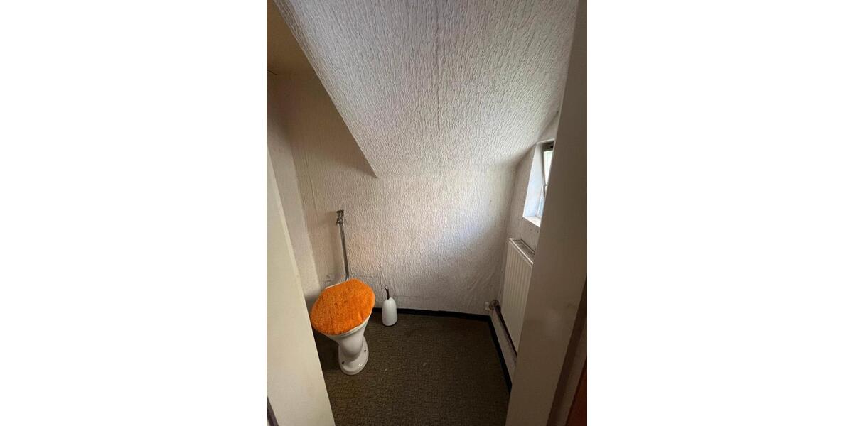 Einfamilienhaus Ostheim vor der Rhön Ostheim v.d.Rhön - 6 Zimmer, 82 m&sup2;, 99.000&euro; | Angebot:24859565