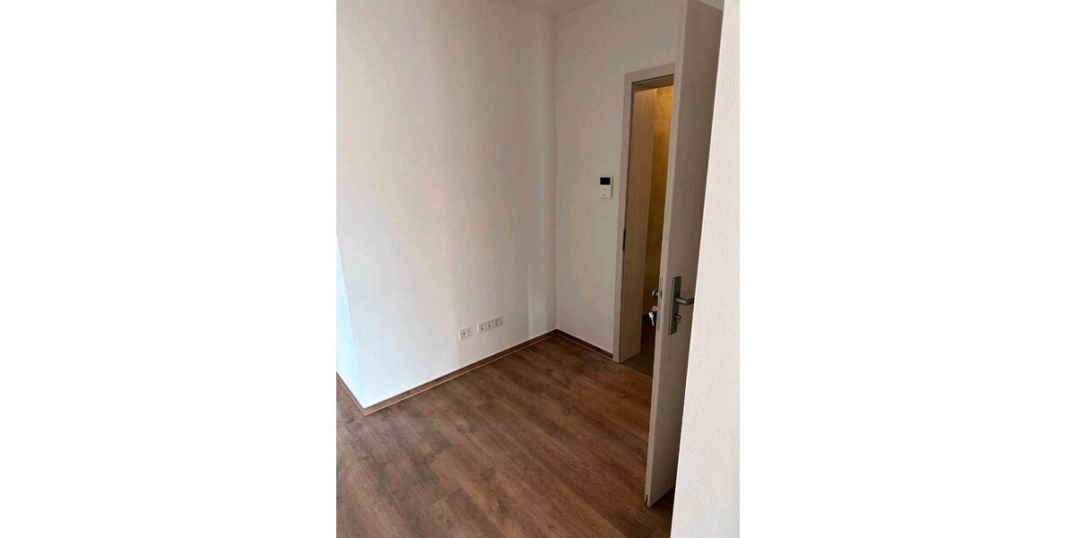 Etagenwohnung Mirow - 3 Zimmer, 88 m&sup2;, 880&euro; | Angebot:26255931
