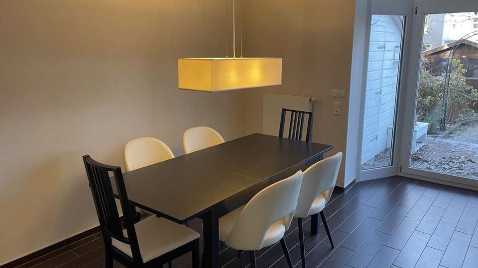 Reihenhaus Hannover Döhren-Wülfel - 5.5 Zimmer, 159 m&sup2;, 1.890&euro; | Angebot:26335857