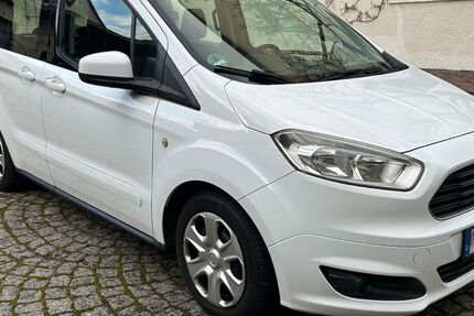 Ford Tourneo Courier 114.000 km 7.750 &euro; Saalfeld/Saale 07318