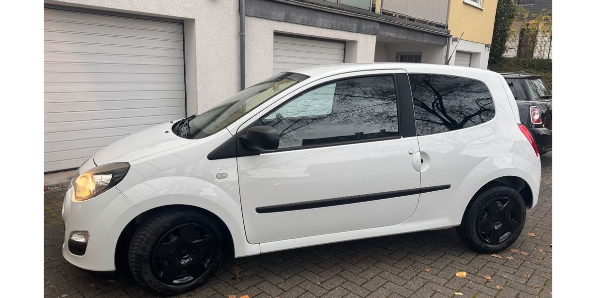 Renault Twingo 37.990 km 5.600 € Bergisch Gladbach 51469