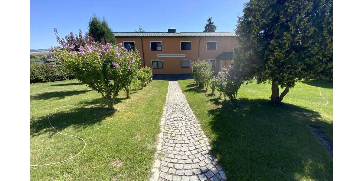 Etagenwohnung Unterwellenborn - 3 Zimmer, 76 m&sup2;, 80.000&euro; | Angebot:25670804