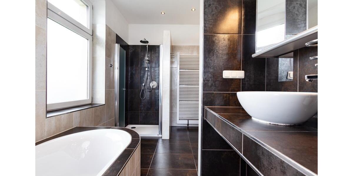 Einfamilienhaus Dresden Loschwitz - 9 Zimmer, 160 m&sup2;, 790.000&euro; | Angebot:26324541