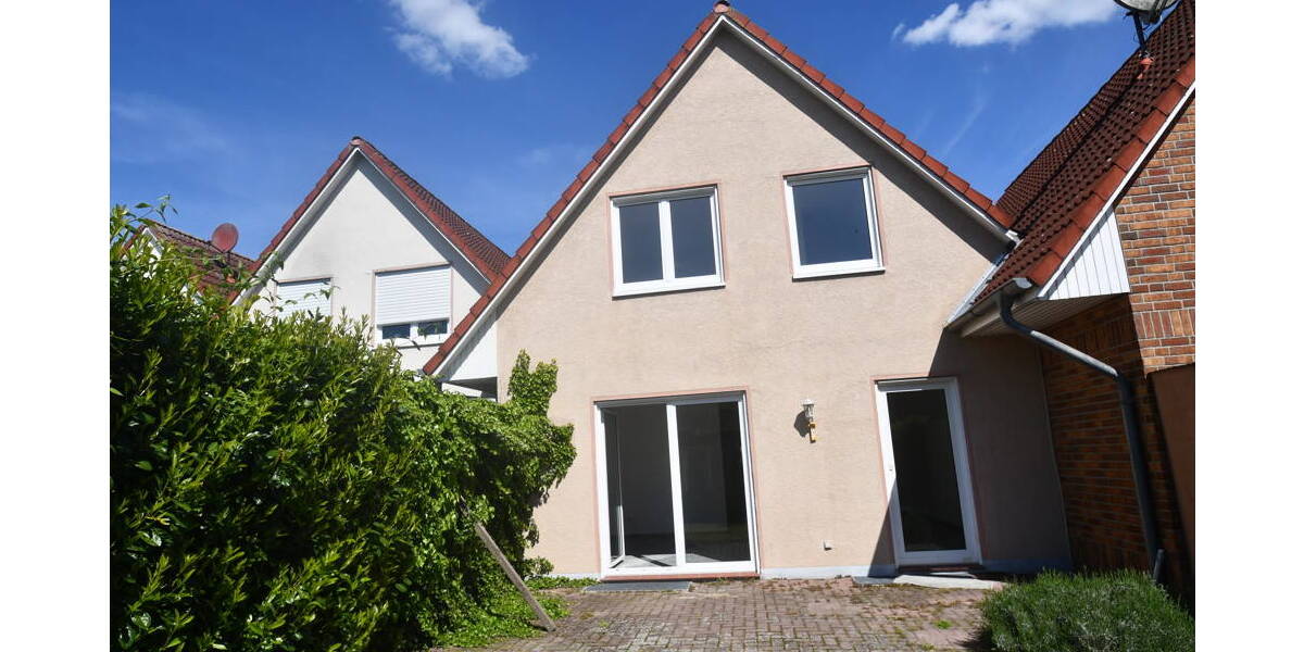 Gemütliches Reihenhaus in Varrel mit Terrasse und Keller 4 zimmer