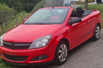 Opel Astra 211.107 km 2.222 € Hasel 79686