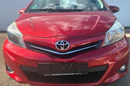 Toyota Yaris 167.722 km 5.900 &euro; Wehingen 78564