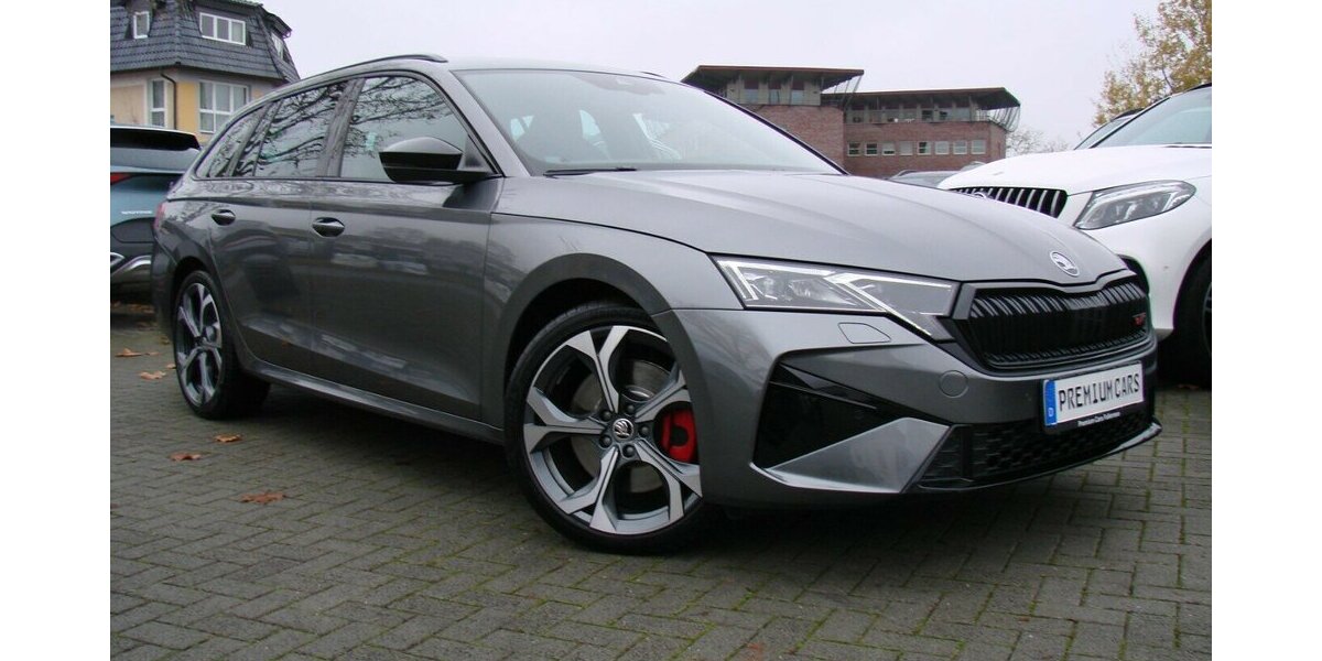 Skoda Octavia RS 2.0TSi AHK ACC LED Kamera 4.466 km 36.980 &euro; Falkensee 14612