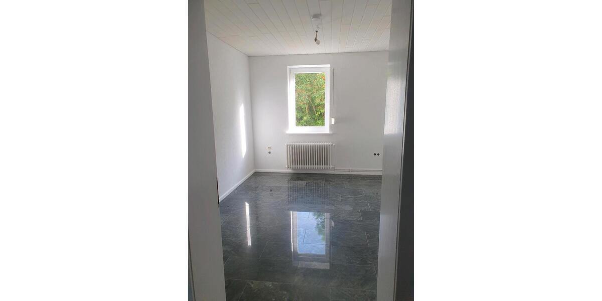 Erdgeschoßwohnung Sande - 3 Zimmer, 74 m&sup2;, 129.000&euro; | Angebot:26778996