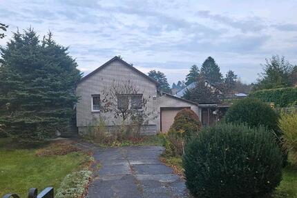 Baugrundstück mit sanierungsbedürftigen Haus.in Wasser nähe. 2.5 zimmer