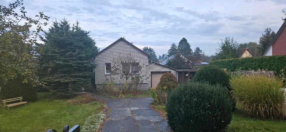 Baugrundstück mit sanierungsbedürftigen Haus.in Wasser nähe. 2.5 zimmer