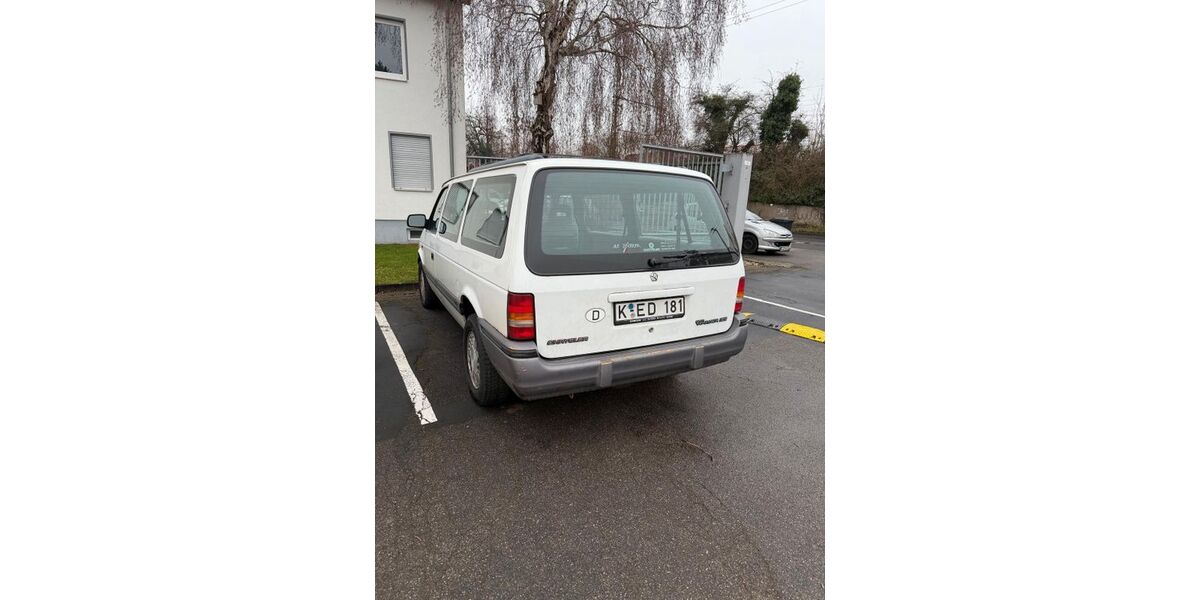 Chrysler Grand Voyager 148.300 km 1.895 &euro; Köln 50767