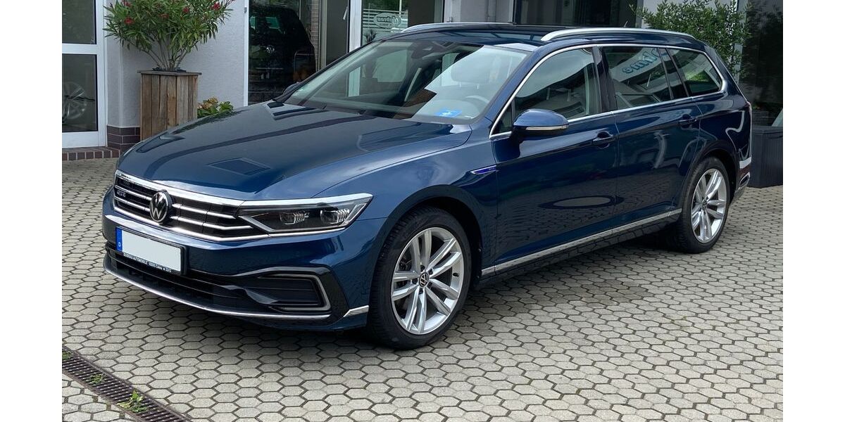 VW Passat Variant 51.140 km 26.200 &euro; Calau 03205