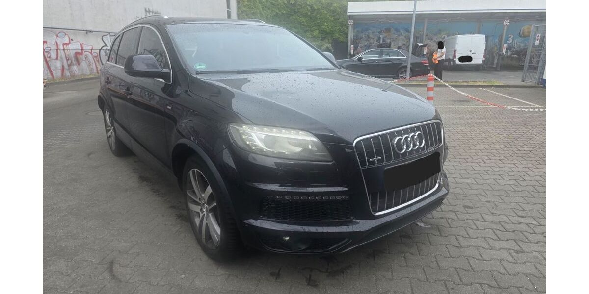 Audi Q7 135.000 km 19.900 &euro; Berlin 10967