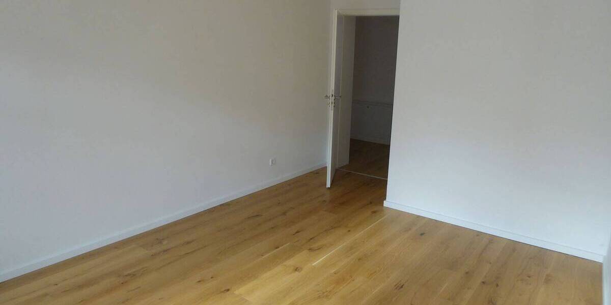 Zimmer Chemnitz Sonnenberg - 4 Zimmer, 93 m&sup2;, 700&euro; | Angebot:25985931