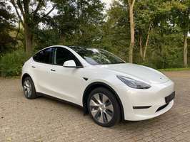 Tesla Model Y 5.913 km 36.500 &euro; Neuss 41469