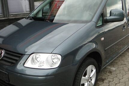 VW Caddy 221.782 km 5.990 &euro; Hildesheim 31137