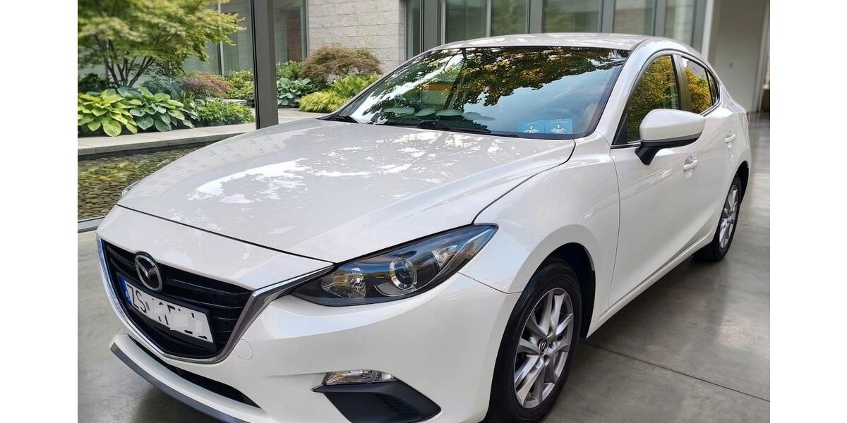 Mazda 3 99.008 km 12.900 &euro; Berlin 13347