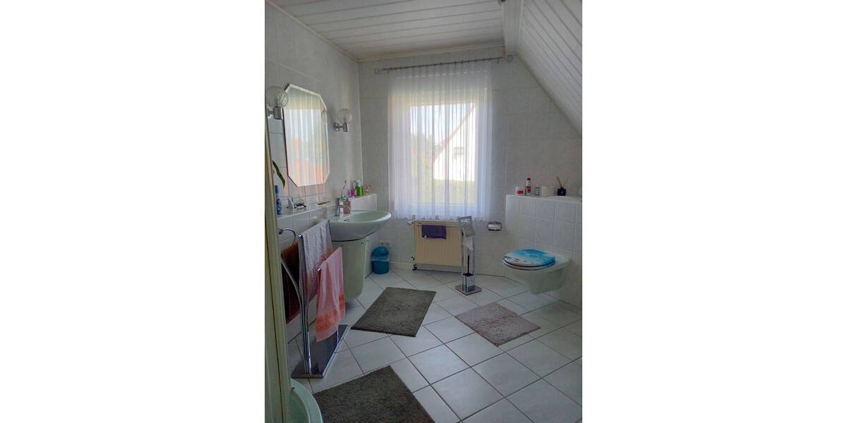 Doppelhaushälfte Weißwasser - 5 Zimmer, 130 m&sup2;, 250.000&euro; | Angebot:26260700
