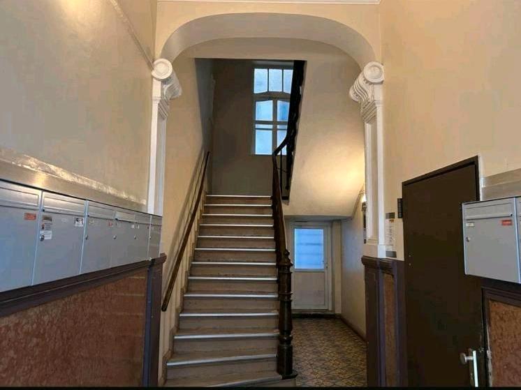 Etagenwohnung Bremerhaven Mitte - 5 Zimmer, 130 m&sup2;, 140.000&euro; | Angebot:26926543