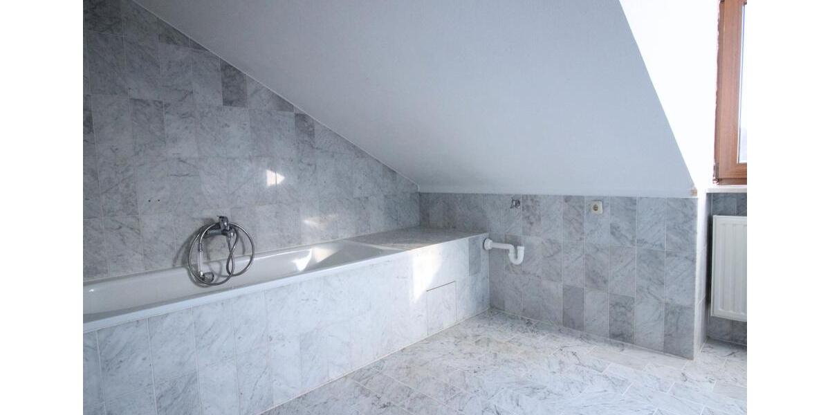 Dachgeschoßwohnung Rothenburg ob der Tauber - 2 Zimmer, 54 m&sup2;, 139.000&euro; | Angebot:27013693