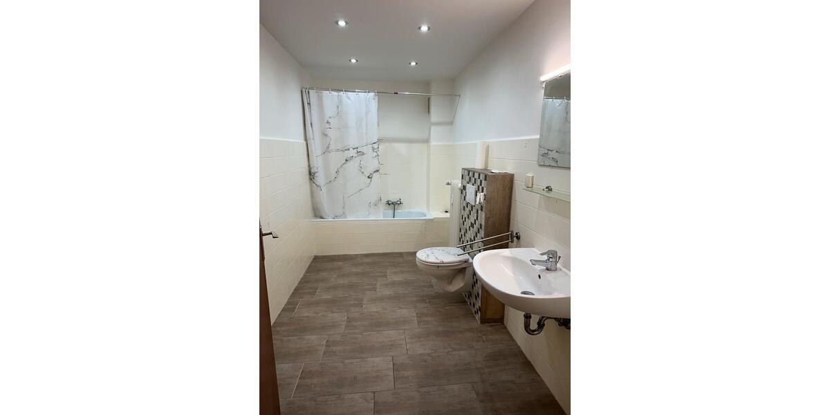 Hochparterre Schortens - 3 Zimmer, 71 m&sup2;, 450&euro; | Angebot:26403068