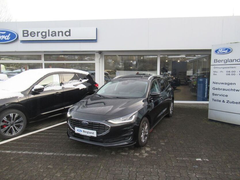Ford Focus 8.200 km 24.290 € Waldbröl 51545