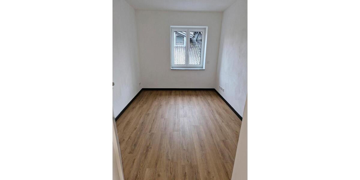 Etagenwohnung Alsfeld - 5 Zimmer, 129 m&sup2;, 1.650&euro; | Angebot:24253136