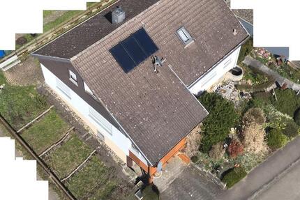 Einfamilienhaus mit Garage, Keller, Terrasse und Garten 6 zimmer