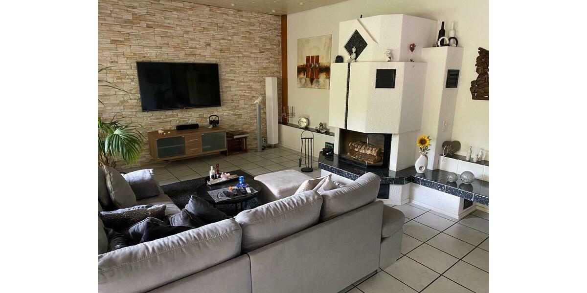 Etagenwohnung Schallstadt - 5 Zimmer, 180 m&sup2;, 2.550&euro; | Angebot:25312604