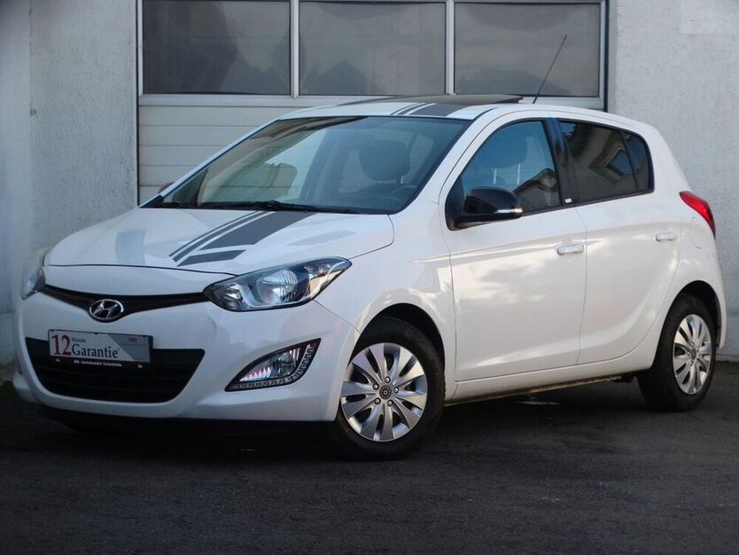 i20