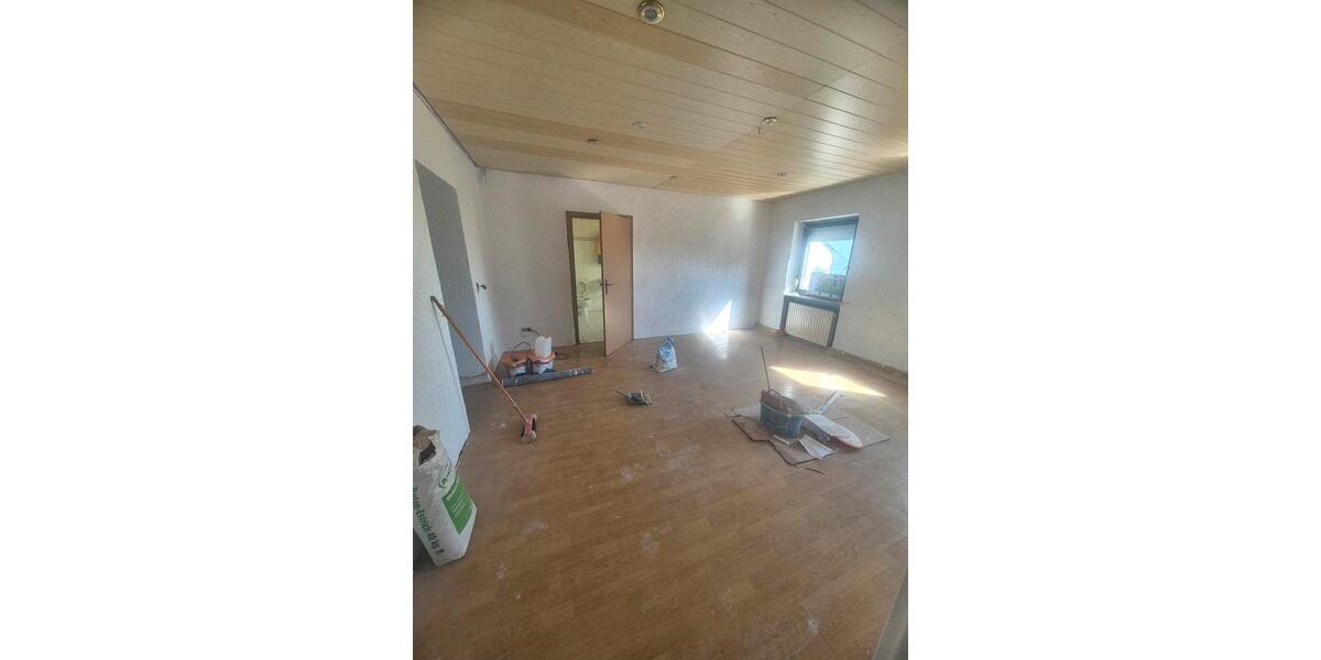 Etagenwohnung Völklingen - 3 Zimmer, 90 m&sup2;, 650&euro; | Angebot:26400585