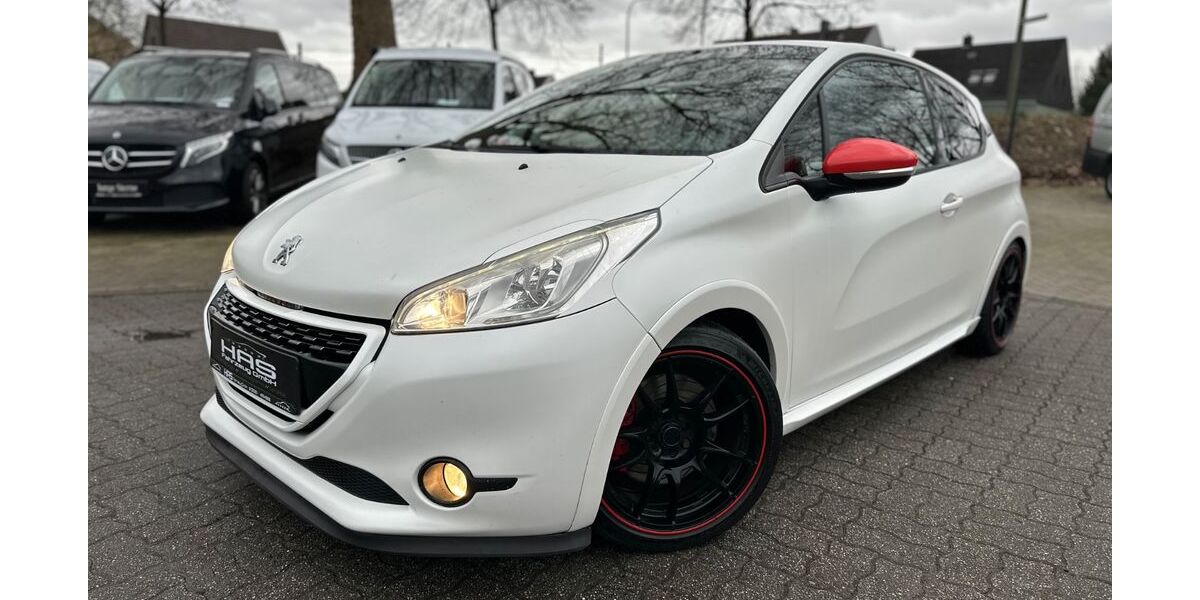 Peugeot 208 136.000 km 4.950 &euro; Hamm 59067
