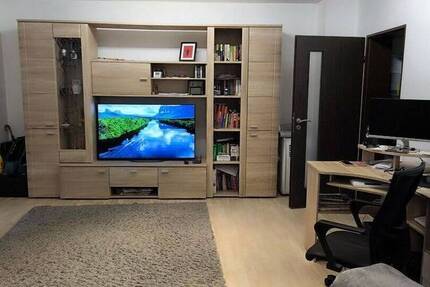 ! nicht zur Vermietung ! Zentrale, voll möblierte 3-Zimmer-Wohnung in Augsburg Oberhausen