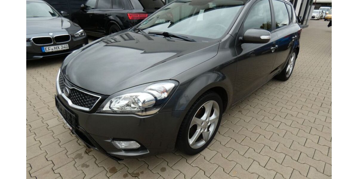 Kia ceed / Ceed 292.000 km 2.290 &euro; Erfurt 99087