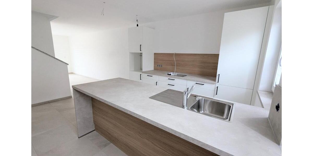 Doppelhaushälfte Ruhstorf an der Rott - 5 Zimmer, 150 m&sup2;, 1.480&euro; | Angebot:25426484